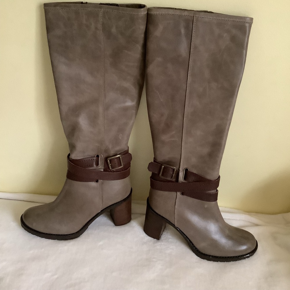 ITALY Fabianelli Leather Boots - Picture 2 of 16